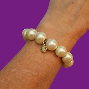 CHARTER CLUB White Chunky Glass Pearl Bridal Stretch Bracelet
